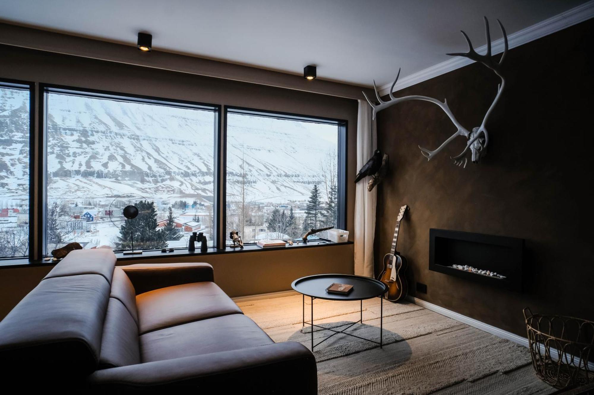 Botnahlid Villa, Mountain And Town Views And Outdoor Sauna Seyðisfjörður Esterno foto