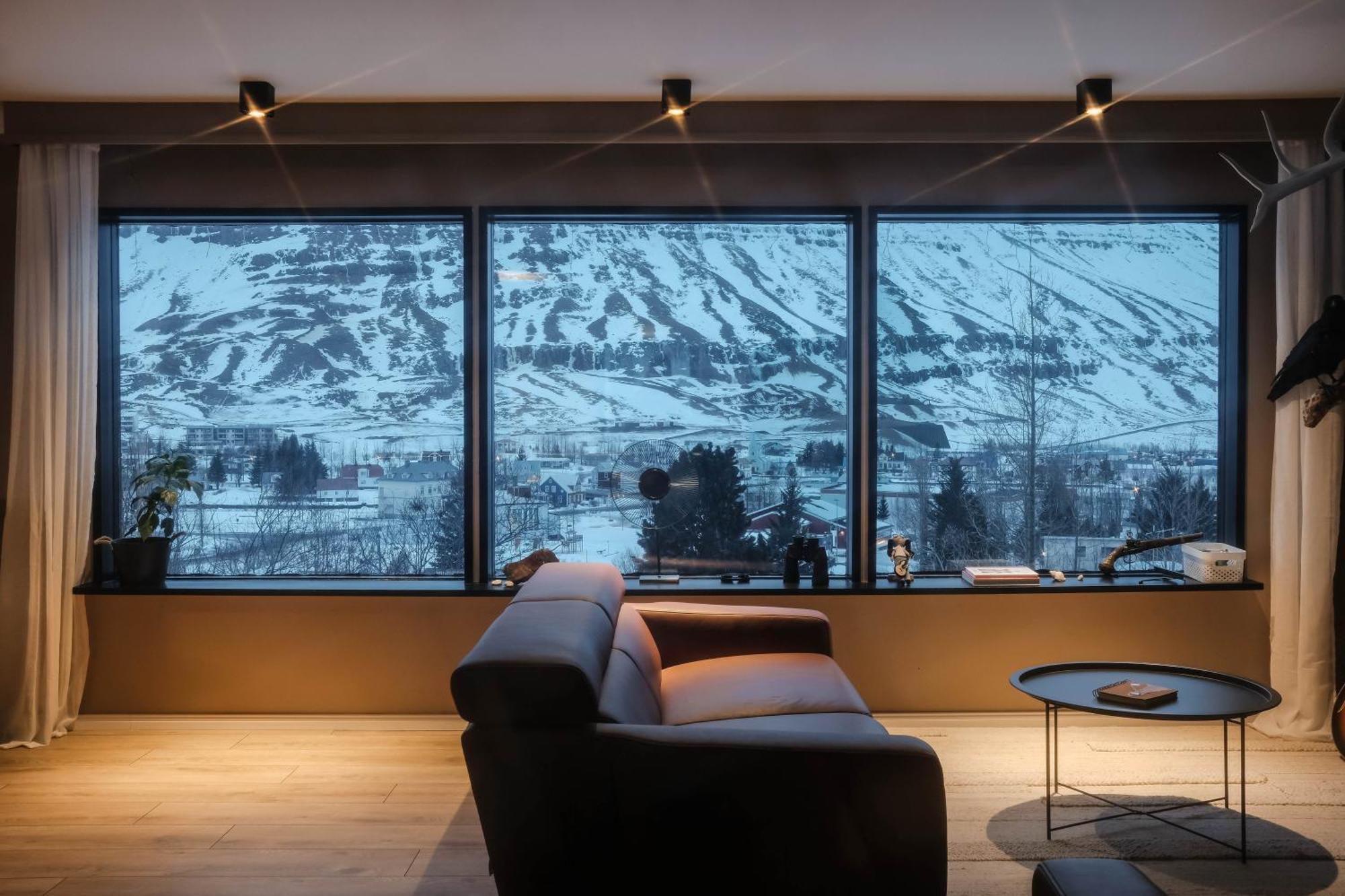 Botnahlid Villa, Mountain And Town Views And Outdoor Sauna Seyðisfjörður Esterno foto