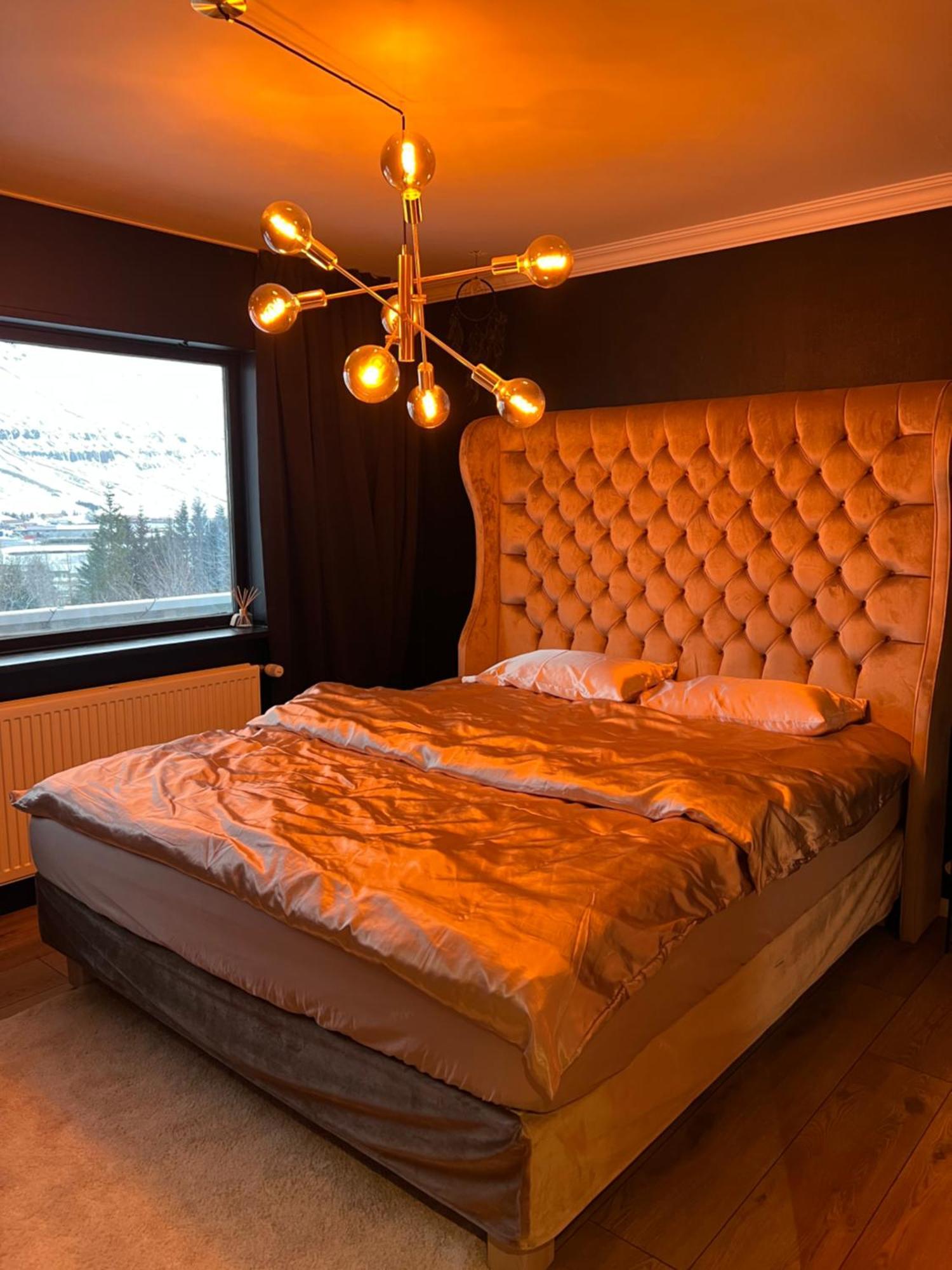 Botnahlid Villa, Mountain And Town Views And Outdoor Sauna Seyðisfjörður Esterno foto